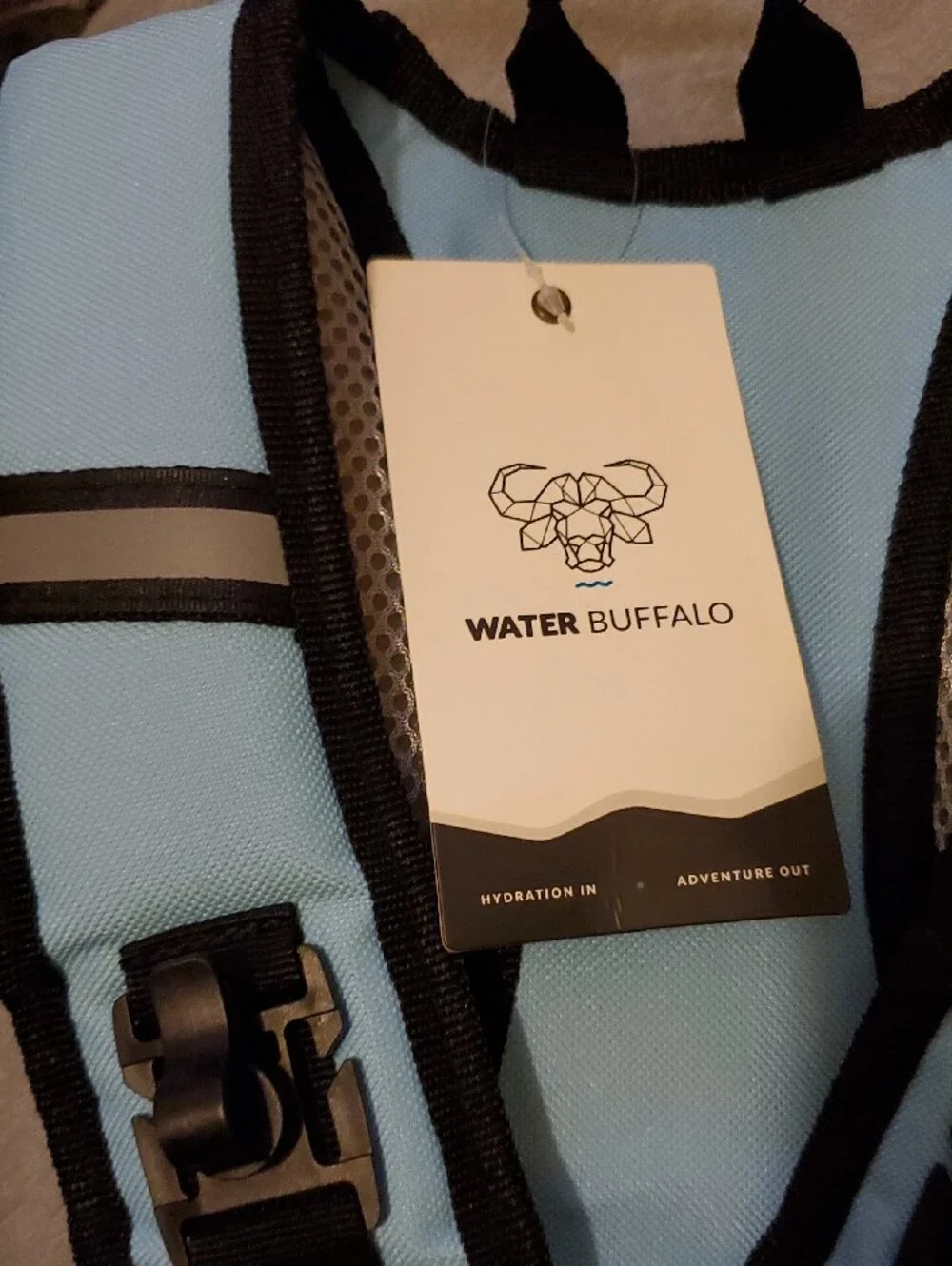 Water Buffalo Hydration Pack in Light Blue and White